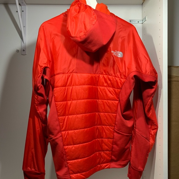 COPY - NORTH FACE Summit Hoodie - Picture 2 of 3